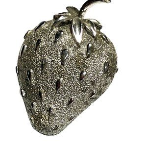 Sarah Coventry  Strawberry Ice Brooch Pin 1960s